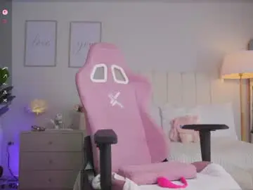 Chaturbate Watch Live Sex Cams of cristal_bunny