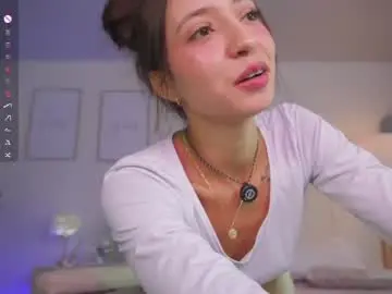 Chaturbate Live Sex Cam of cristal_bunny