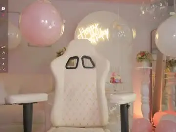 Chaturbate Watch Live Sex Cams of cristal_bunny