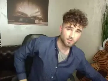 Chaturbate Watch Live Sex Cams of kyloeast