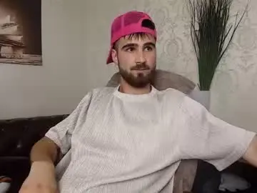 Chaturbate Live Sex Cam of kyloeast