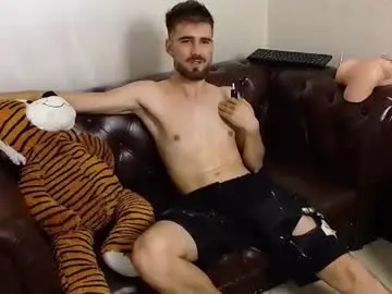 Chaturbate Best live sex cam show of kyloeast