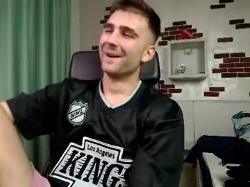 Chaturbate Live Sex Cam of kyloeast