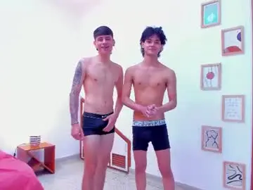 Chaturbate Live Porn of twogirls2boys