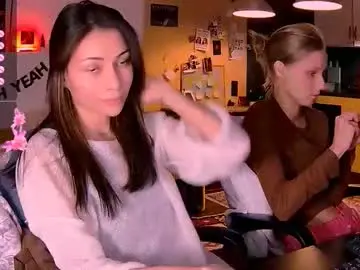 Chaturbate Live Sex Cam of valorant_girl