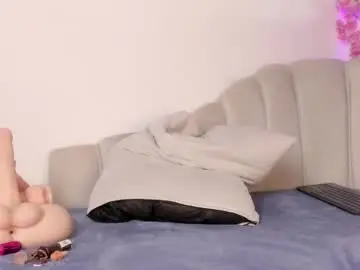Chaturbate Live Porn of andrearoux_