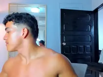 Chaturbate Nude Webcam of hotcrew_