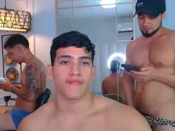 Chaturbate Free Live Porn of hotcrew_