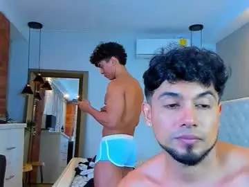 Chaturbate Free Live Porn of hotcrew_