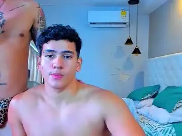 Chaturbate Live Sex Cam of hotcrew_