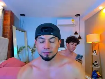Chaturbate Free Live Porn of hotcrew_
