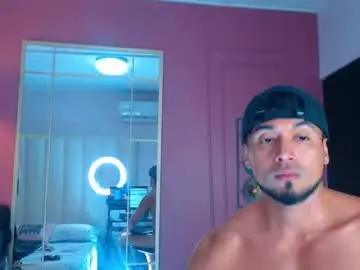 Chaturbate Free Porn Cam of hotcrew_