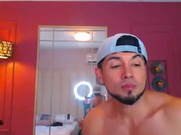 Chaturbate Live Porn of hotcrew_