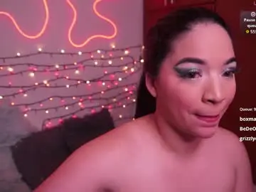 Chaturbate Live Sex Cam of maddisrock