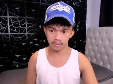 Chaturbate Live Sex Cam of urmasterhardcock