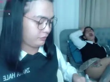 Chaturbate Live Sex Cam of zhaviahale