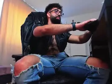 Chaturbate Live Sex Cam of liamaesthetic