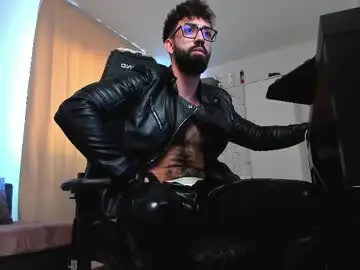 Chaturbate Free Live Porn of liamaesthetic