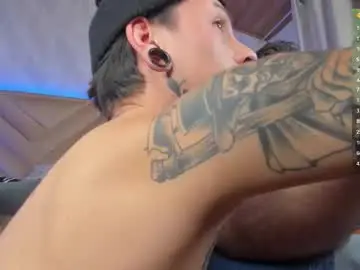 Chaturbate Nude Webcam of _hairybeard_