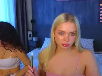 Chaturbate Live Sex Cam of lovely_babyy