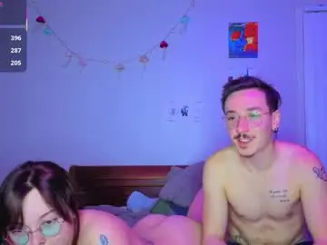 Chaturbate Adult Video Chat of mamiclouds