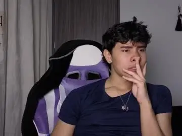 Chaturbate Live Sex of j_u_p_i_t_e_r