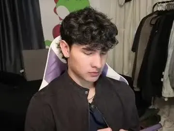 Chaturbate Live Sex of j_u_p_i_t_e_r