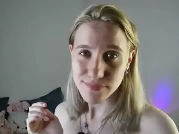 Chaturbate Nude Webcam of pinkhornyprincess