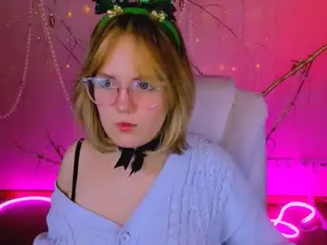 Chaturbate Nude Webcam of madeline_doll