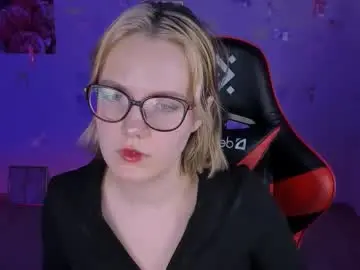 Chaturbate Private Sex Chat of madeline_doll