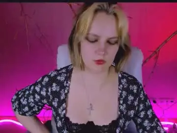 Chaturbate Live Porn of madeline_doll