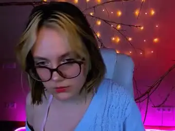 Chaturbate Nude Webcam of madeline_doll