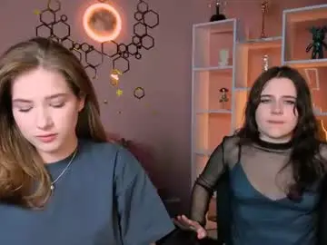 Chaturbate Live Sex of mia_lay