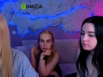 Chaturbate Adult Video Chat of monica_xcx