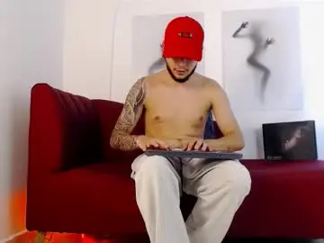 Chaturbate Live Porn of smith_luxes777