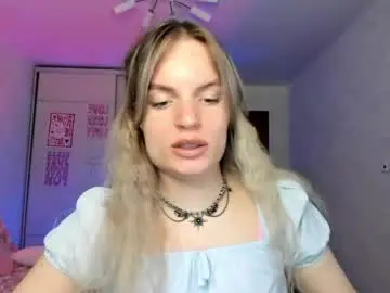 Chaturbate Adult Video Chat of millikira006