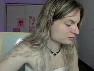 Chaturbate Live Porn of millikira006