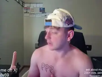 Chaturbate Adult Video Chat of sexylax69