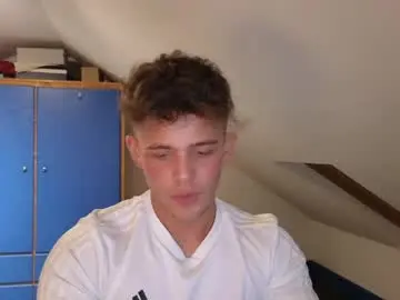 Chaturbate Free Porn Cam of adr_twink