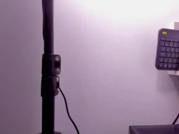 Chaturbate Live Sex Cam of angel_hardy_dl
