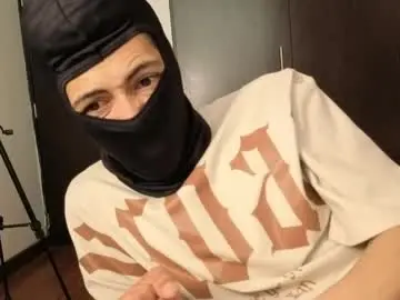 Chaturbate Live Sex Cam of cute_emmma