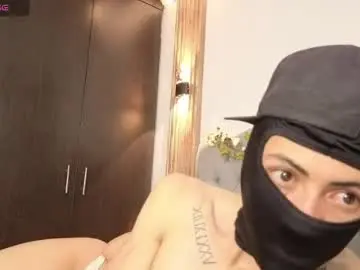 Chaturbate Nude Webcam of cute_emmma