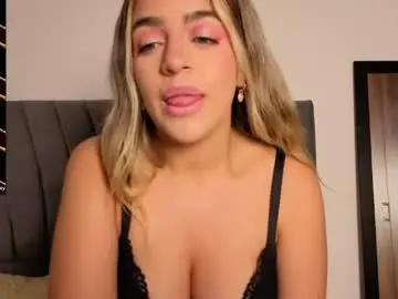 Chaturbate Adult Webcam of cute_emmma