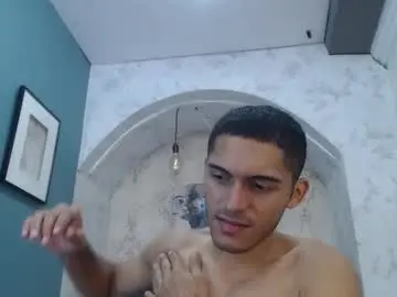 Chaturbate Nude Webcam of derek_storm_