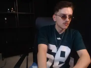 Chaturbate Sex Cam of felixstark