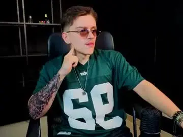 Chaturbate Free Porn Cam of felixstark
