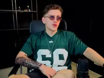 Chaturbate Live Sex of felixstark