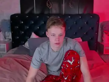 Chaturbate Watch Live Sex Cams of simonwarner