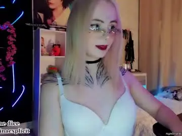 Chaturbate Live Sex Cam of snake_bites