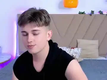 Chaturbate Sex Chat of miless_cooper